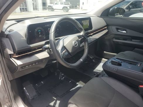 Used 2023 Nissan Ariya FWD image 15
