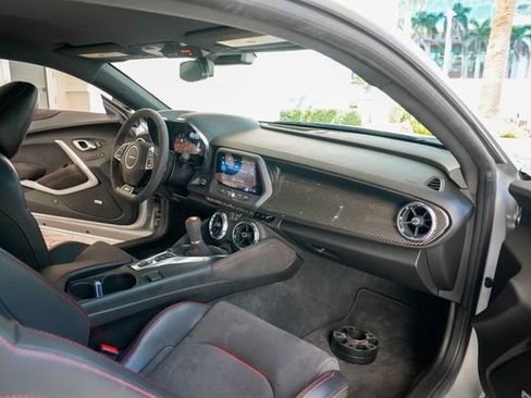 Used 2019 Chevrolet Camaro ZL1 image 69