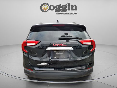 Certified 2022 GMC Terrain SLE w/ Driver Convenience Package image 11