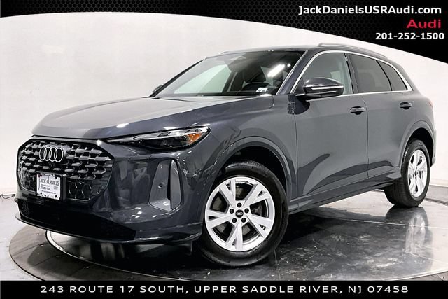 Certified 2025 Audi Q5 Premium w/ Convenience Package AWD/4WD image 1
