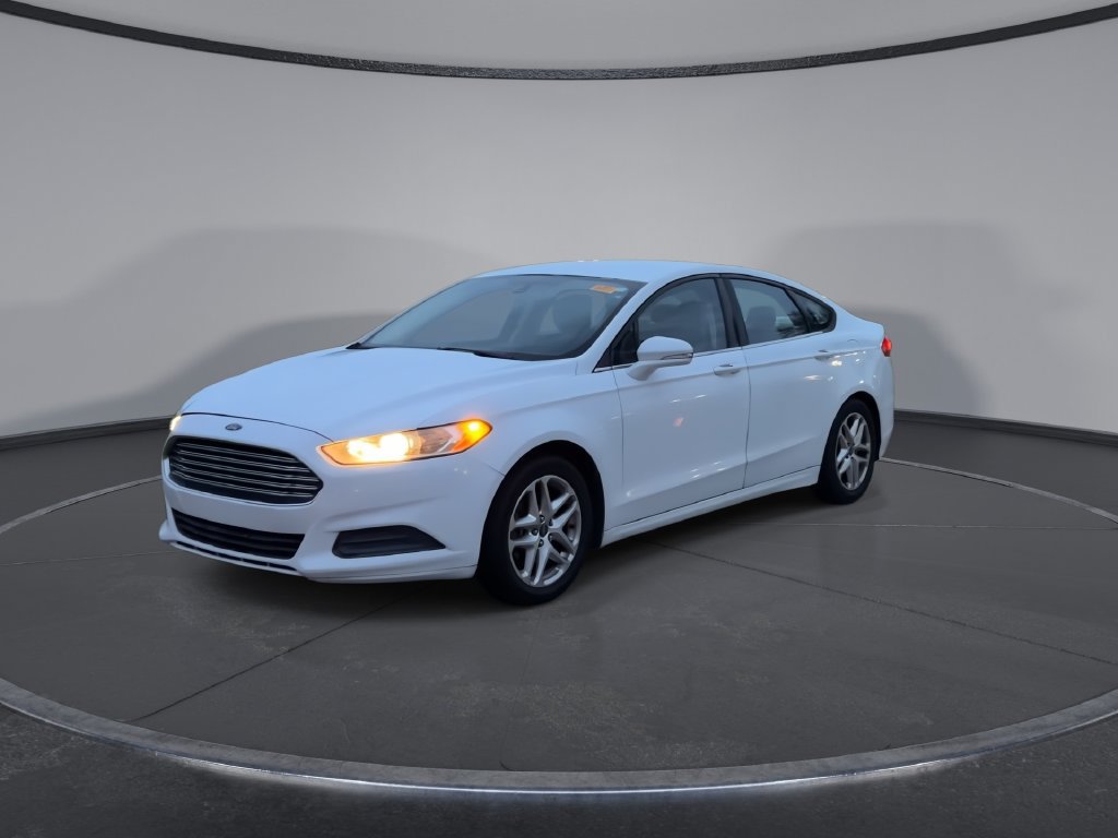 Used 2013 Ford Fusion SE FWD image 4