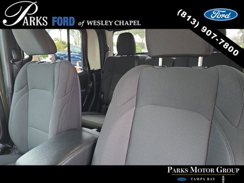 Used 2022 Jeep Gladiator Willys image 21