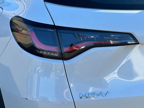 Used 2023 Honda HR-V LX image 29