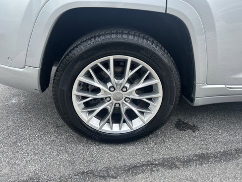 Certified 2023 Jeep Grand Cherokee Summit w/ Advanced Protech Group IV AWD/4WD image 6