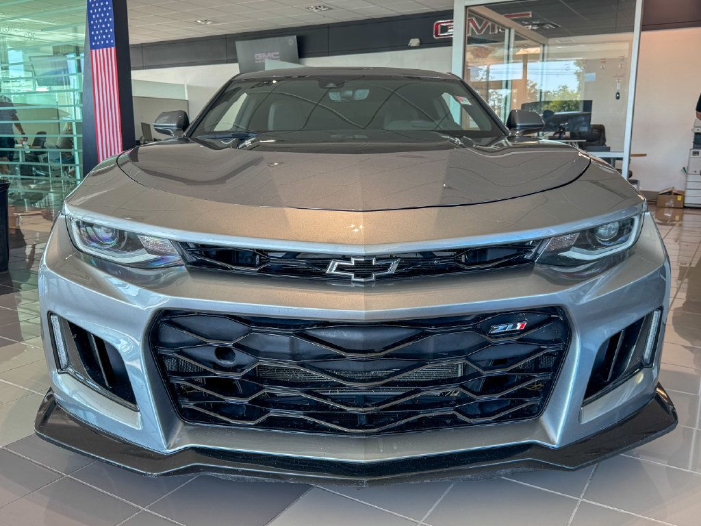 Used 2022 Chevrolet Camaro ZL1 RWD image 2