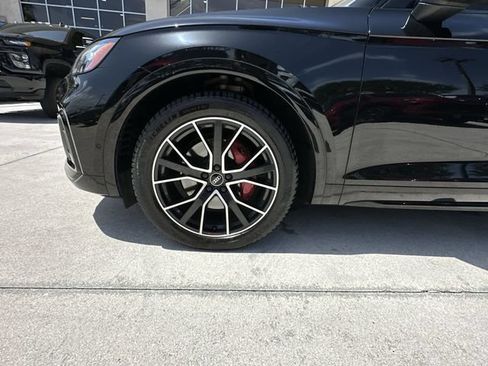 Used 2023 Audi SQ5 Prestige AWD/4WD image 18
