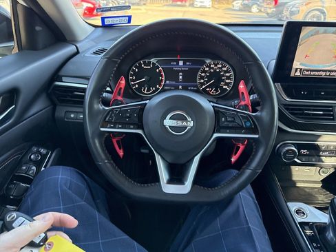 Certified 2023 Nissan Altima 2.0 SR image 13