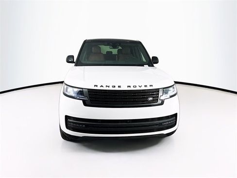 New 2026 Land Rover Range Rover SE image 2