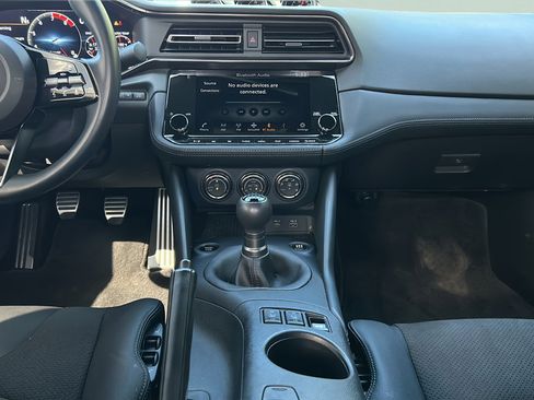 Used 2025 Nissan Z Performance w/ Floor Mat Package RWD image 17