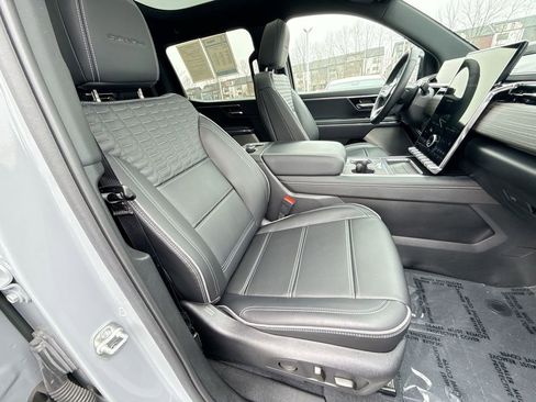 Used 2024 GMC Sierra EV Denali image 25