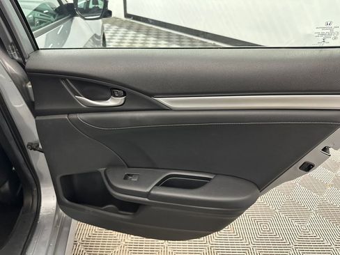 Used 2019 Honda Civic EX-L image 17