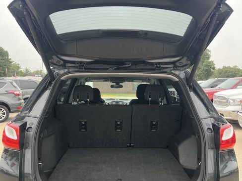 Used 2018 Chevrolet Equinox LT image 16