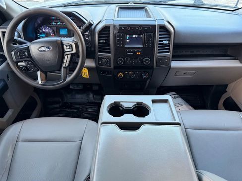 Used 2022 Ford F250 XL w/ Power Equipment Group image 12