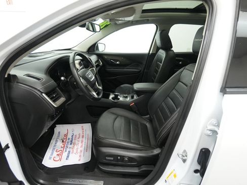 Used 2024 GMC Terrain Denali w/ Denali Premium Package AWD/4WD image 16