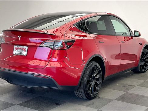 Used 2023 Tesla Model Y Long Range AWD/4WD image 12