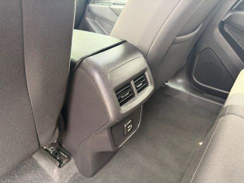 Used 2024 Chevrolet Equinox LT AWD/4WD image 32