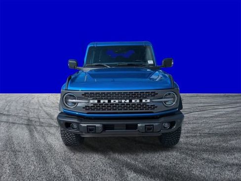New 2025 Ford Bronco Badlands image 9