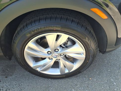 Used 2025 Buick Encore GX Preferred FWD image 4