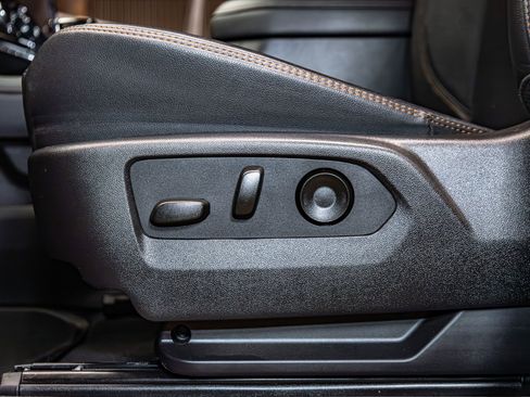 Used 2024 GMC Sierra 1500 AT4 w/ Technology Package image 23