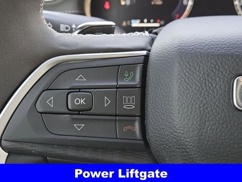 New 2025 Jeep Grand Cherokee Laredo image 18