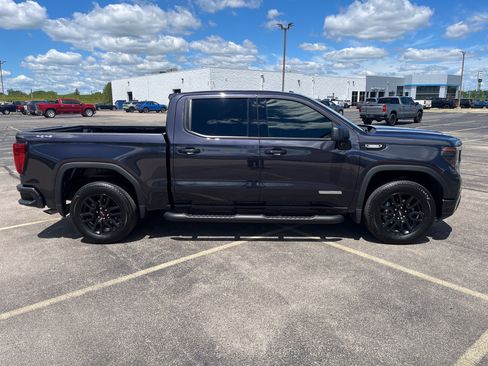 Used 2025 GMC Sierra 1500 Elevation AWD/4WD image 7