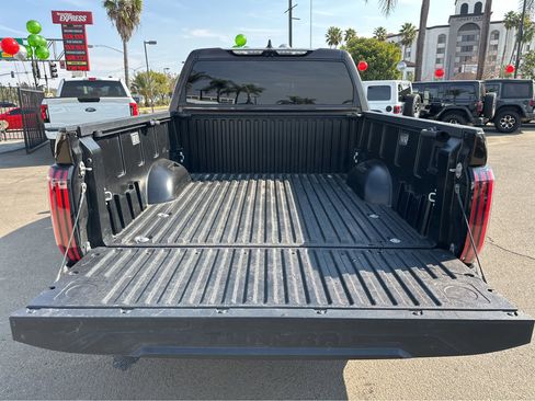 Used 2022 Toyota Tundra Limited image 38