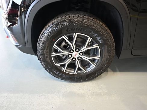 New 2026 GMC Acadia AT4 w/ Luxury Package AWD/4WD image 29