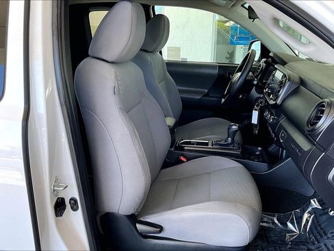 Certified 2022 Toyota Tacoma SR image 28