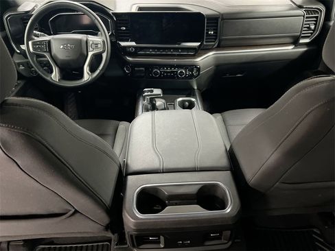 Used 2024 Chevrolet Silverado 1500 RST w/ Z71 Off-Road Package image 10