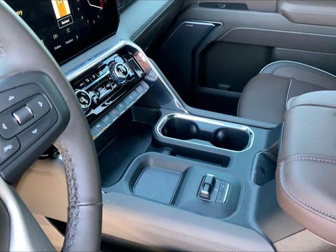 Used 2025 GMC Sierra 3500 Denali w/ Denali Reserve Package image 16