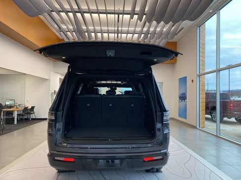 New 2026 Jeep Grand Wagoneer Limited w/ Premium Group II AWD/4WD image 16