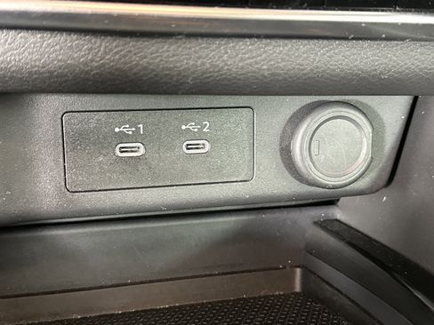 Certified 2024 Nissan Rogue SV image 22