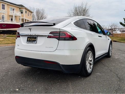 Used 2021 Tesla Model X Long Range image 6