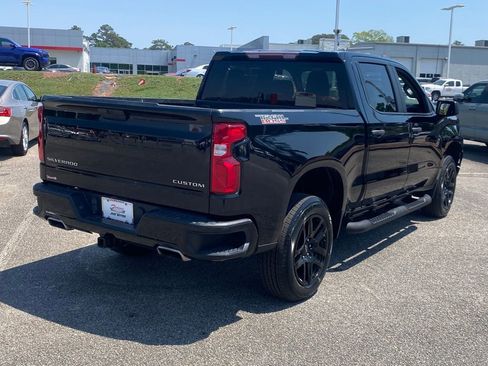 Used 2021 Chevrolet Silverado 1500 Custom Trail Boss AWD/4WD image 17