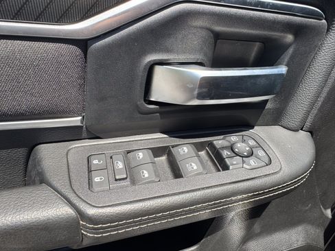 Used 2025 RAM 2500 Big Horn AWD/4WD image 12