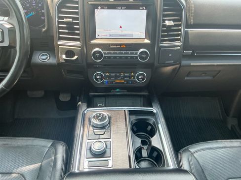 Certified 2018 Ford Expedition Limited w/ Equipment Group 301A AWD/4WD image 20