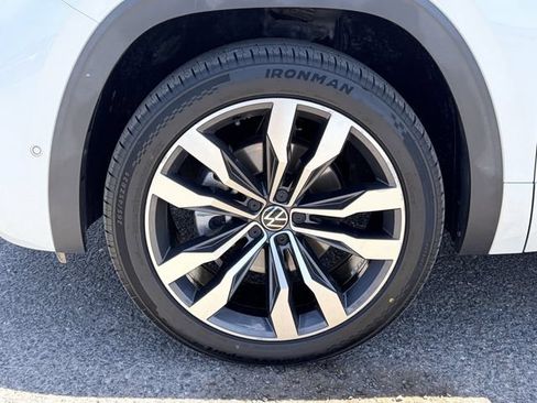 Used 2022 Volkswagen Atlas SEL Premium AWD/4WD image 10
