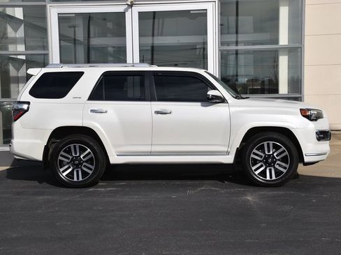 Used 2020 Toyota 4Runner Limited image 7