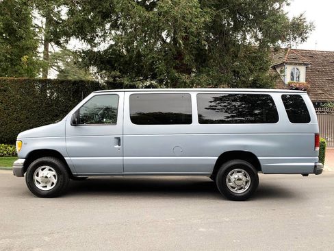 Used 1999 Ford E-350 and Econoline 350 XLT image 4