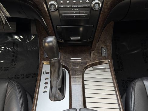 Used 2012 Acura MDX AWD/4WD image 16