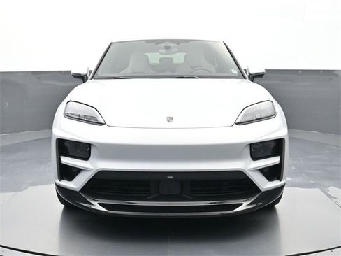 New 2025 Porsche Macan Turbo Electric image 32