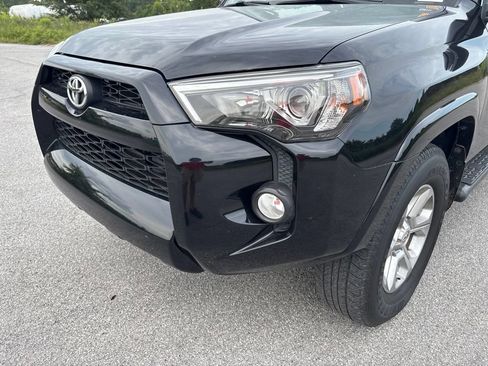 Used 2019 Toyota 4Runner SR5 Premium AWD/4WD image 34