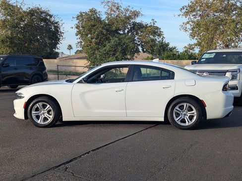 Used 2023 Dodge Charger SXT image 3