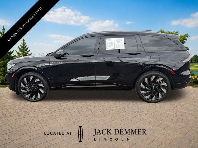 Certified 2024 Lincoln Nautilus Reserve w/ Equipment Group 202A AWD/4WD image 3