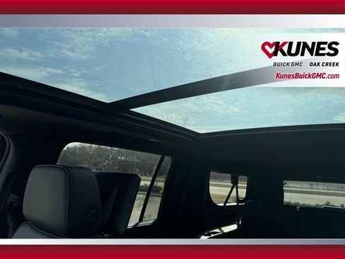 Used 2023 GMC Yukon XL Denali w/ Denali Reserve Package image 25