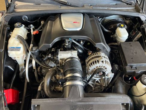 Used 2003 Chevrolet SSR w/ Preferred Equipment Group image 10