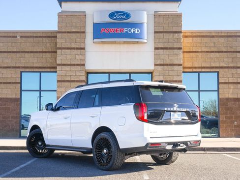 New 2025 Ford Expedition Active AWD/4WD image 8