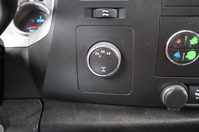 Used 2013 Chevrolet Silverado 2500 LT w/ Z71 Appearance Package AWD/4WD image 13