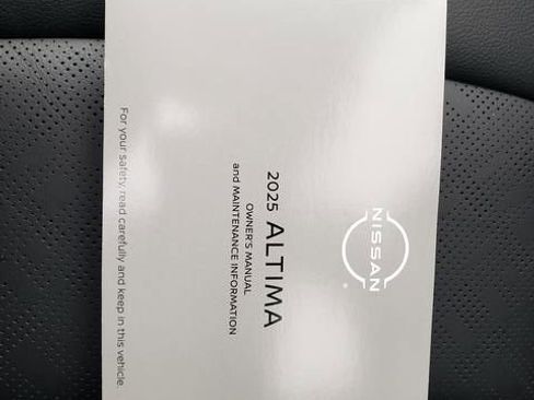 Used 2025 Nissan Altima 2.5 SL image 24