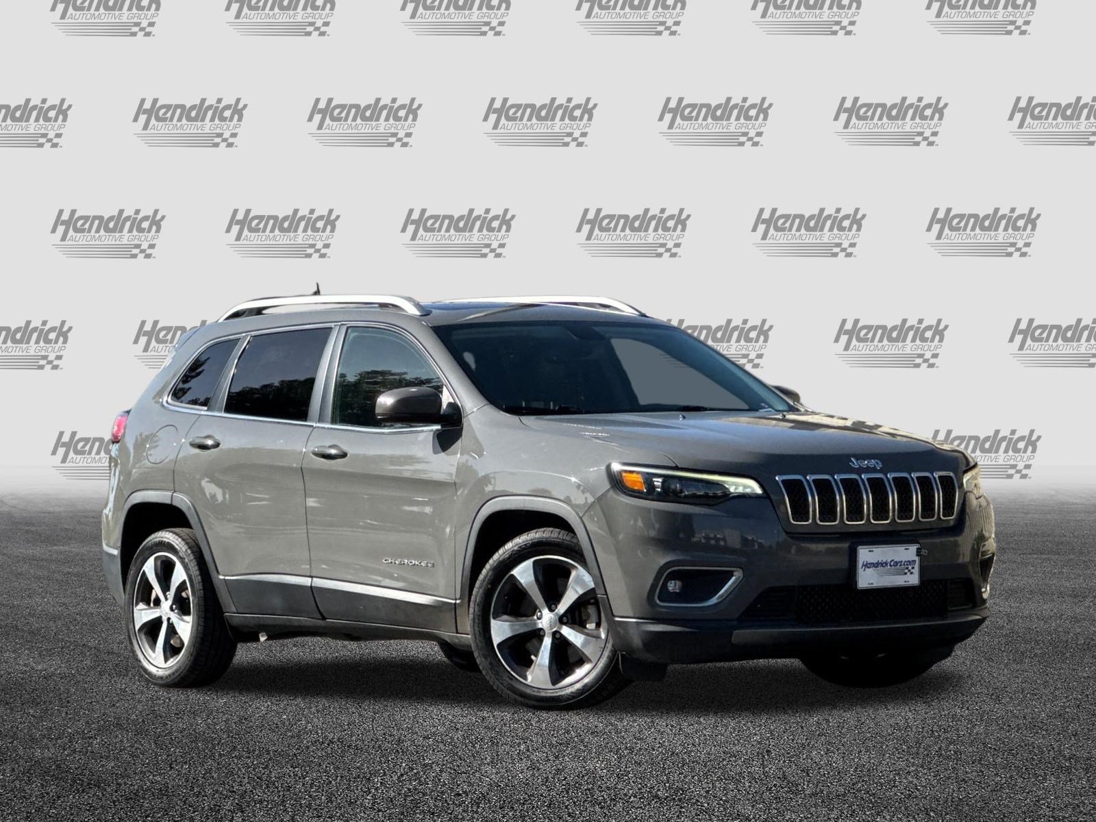 Used 2019 Jeep Cherokee Limited FWD image 2